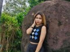 UreAsianDonna069